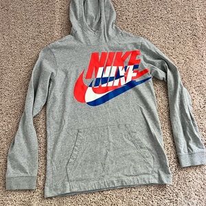 Boys Nike Sweatshirt with hoodie and front pocket XL